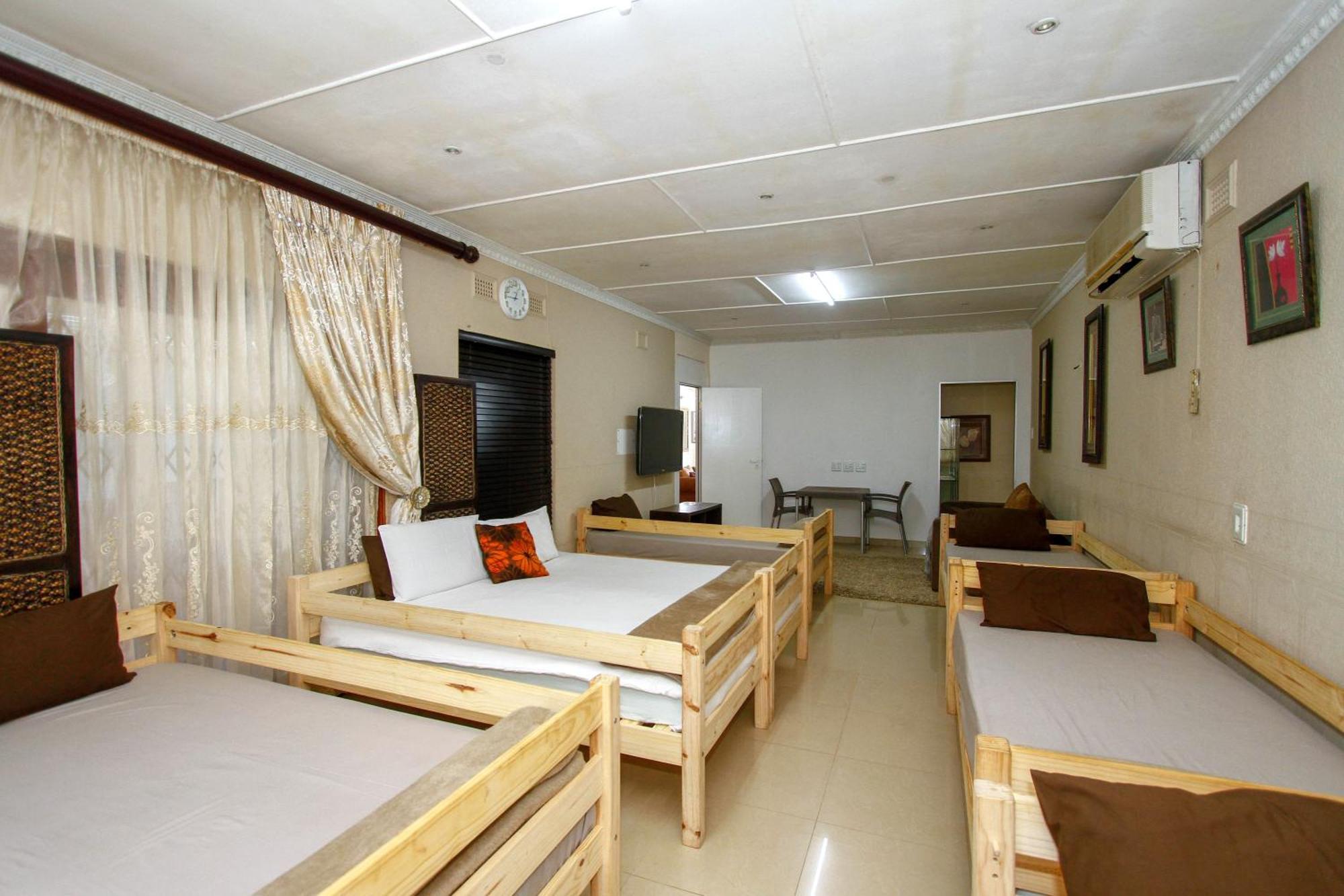 Umhlanga Self Catering Guest House Durban Exterior photo